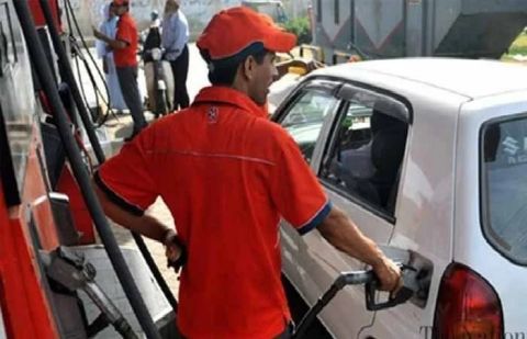 Govt jacks up petrol price by Rs13.55 per litre for next fortnight