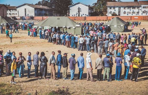 Long queues as Zimbabwe votes in first post-Mugabe election