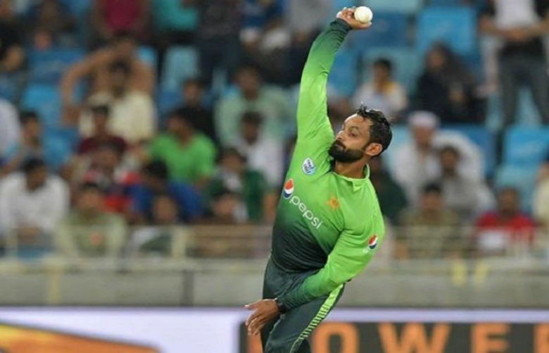 Pakistan s off-spinner Mohammad Hafeez 
