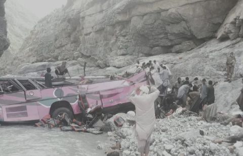 40 dead after bus plunges into ravine in Balochistan's Zhob