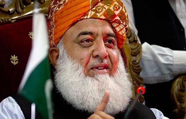 District election commissioner bars Fazlur Rehman from holding rally in D.I. Khan