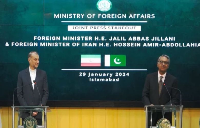 Iranian Foreign Minister Hossein Amir-Abdollahian and Pakistan&#039;s caretaker Foreign Minister Jalil Abbas Jilani,