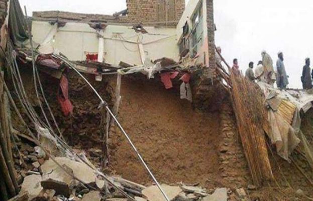 Nine killed in roof collapse incident in Chilas