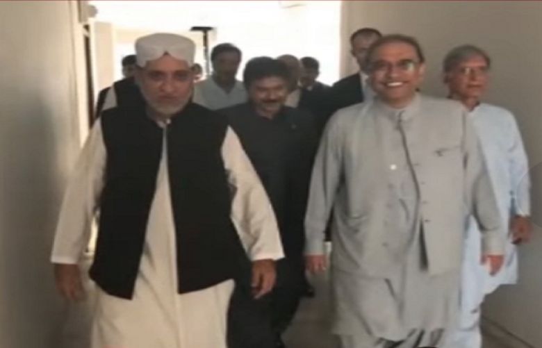 Zardari Meets Mengal To Seek Support for Aitzaz Ahsan