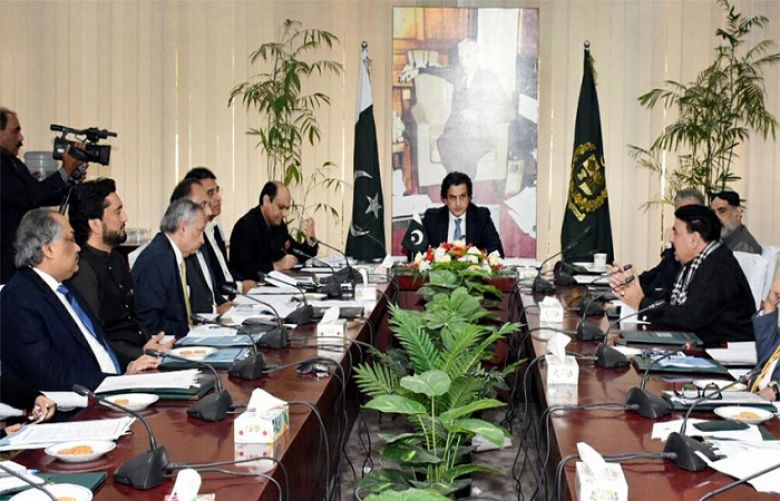 Cabinet Committee reviews progress on CPEC projects 