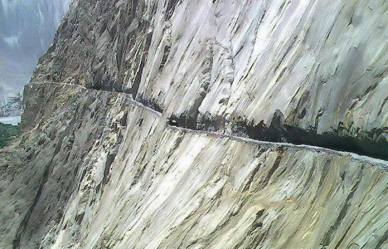 Karakorum Highway reopens for traffic