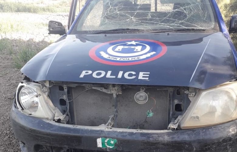 Policeman martyred, two others wounded 