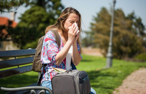 Prevent allergy symptoms while traveling