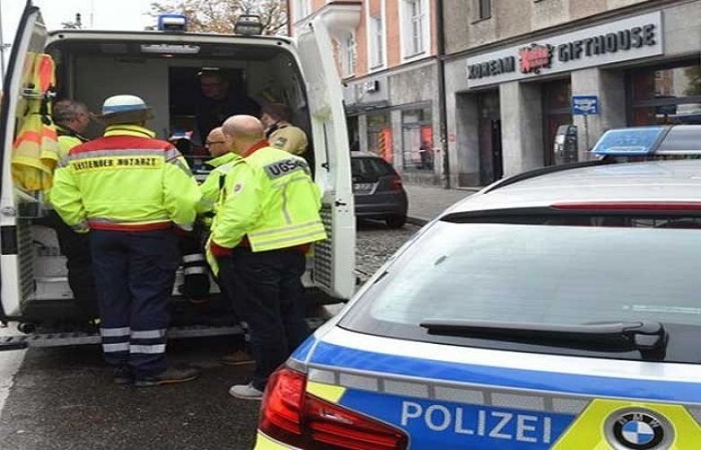 8 people injured in Munich knife attack