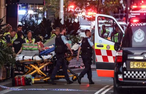 Six killed in Sydney mall stabbing attack