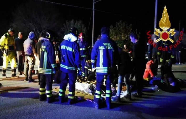 Local reports said around 1,000 people were in the Blue Lantern club in the town of Corinaldo on the Adriatic coast. 