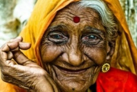 Young-Hearted 120 Years Old Woman In India