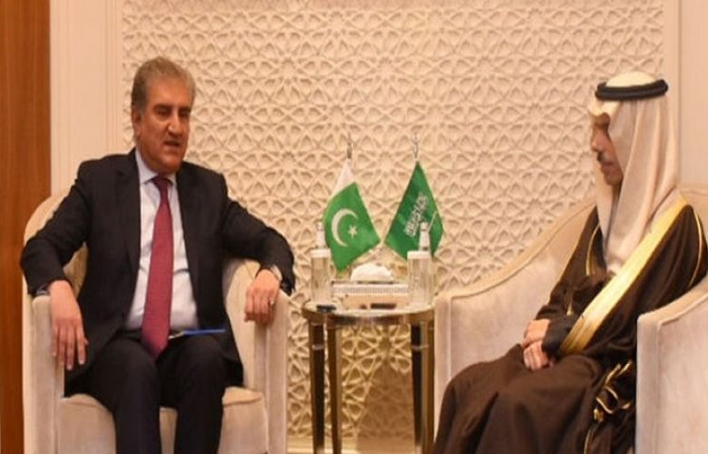 FM Qureshi meets Saudi counterpart
