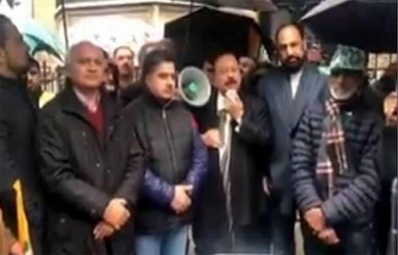 Kashmiris hold protest outside Indian Embassy in Belgium