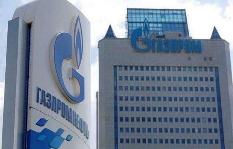  About 50 percent of seven-year dollar-denominated eurobonds issued by the Russian gas giant Gazprom have been purchased by US investors