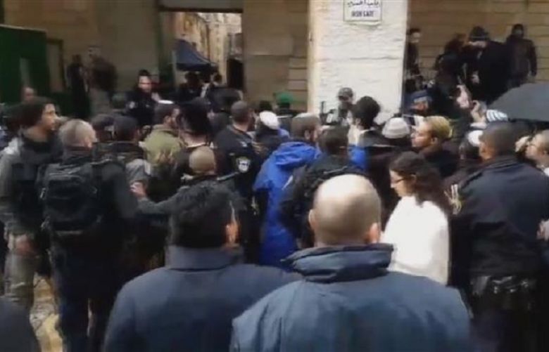 Israeli settlers storm al-Aqsa Mosque under military protection