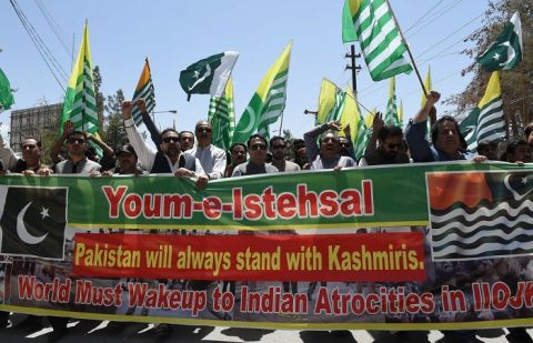 Youm-e-Istehsal Kashmir: PM Shehbaz, President Alvi highlight India’s repression in IIOJK