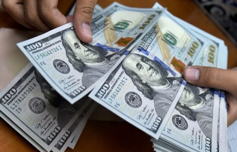 The US dollar fell to Rs159.5 in the interbank market