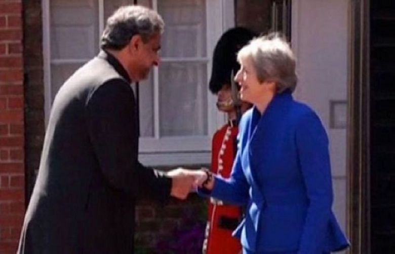 Prime Minister Shahid Khaqan Abbasi met British counterpart Theresa May