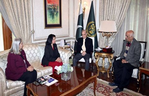 PM Emphasizes IT Training for Youth as Top Government Priority