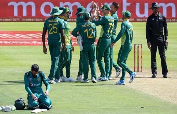 De Kock assault sinks Pakistan in ODI series decider