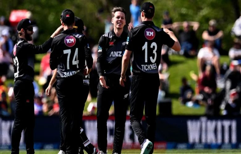 Tri-series: New Zealand defeated Pakistan by 9 wickets   