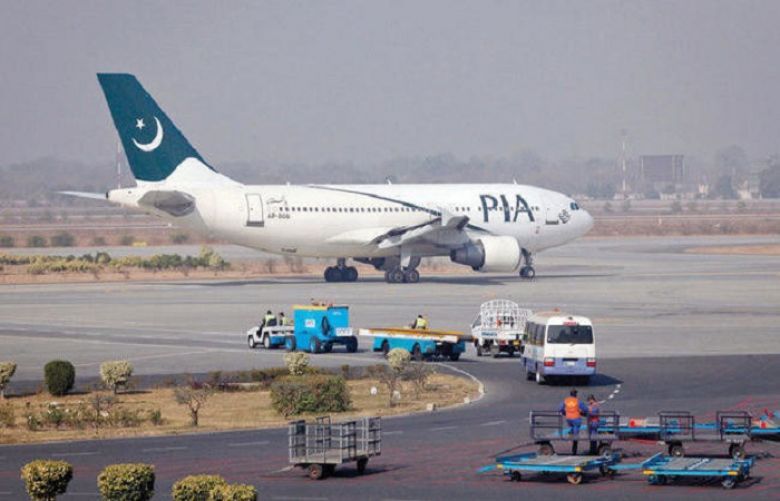 PIA flights effect in Quetta due to heavy snow fall