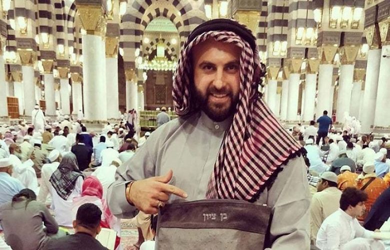 Israeli Jew&#039;s Instagram account suspended after Muslims protest photo at Masjid-i-Nabawi
