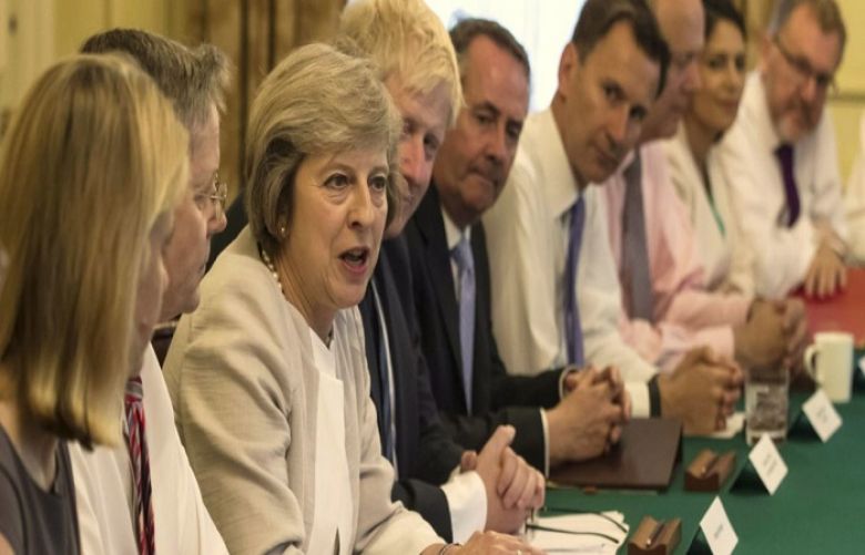 U.K. Cabinet Approves Draft Deal on Brexit