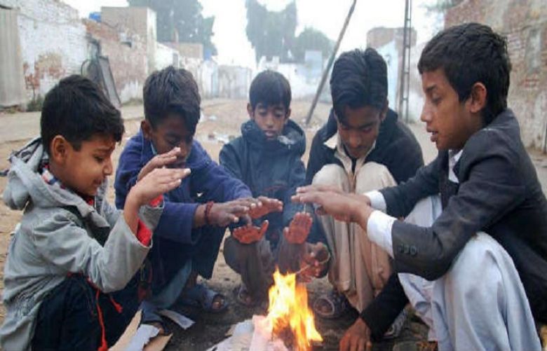 Karachi rings in New Year with record breaking cold