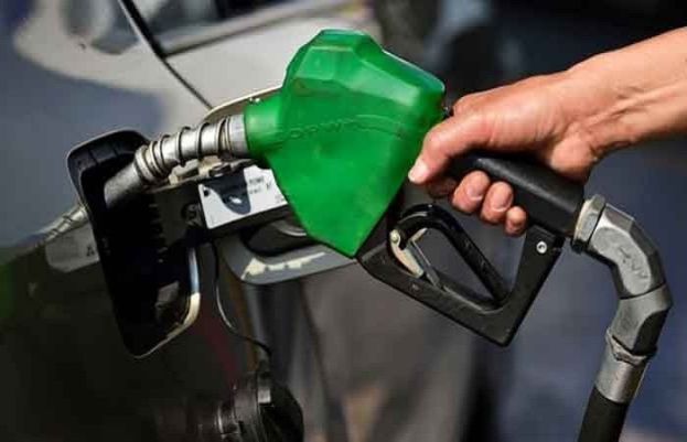 Govt decreases petrol price