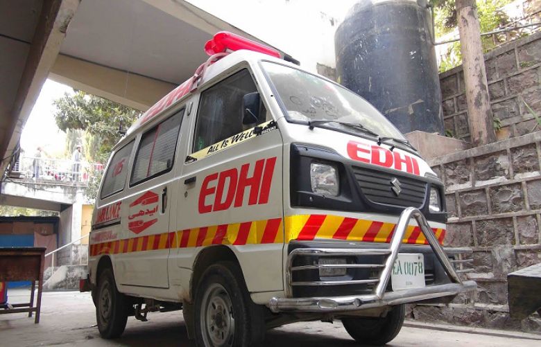 At least five killed in DI Khan truck-container collision