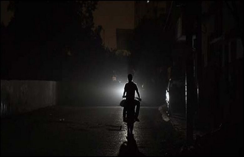 Heavy rainfall  dives most pieces of Karachi into dimness