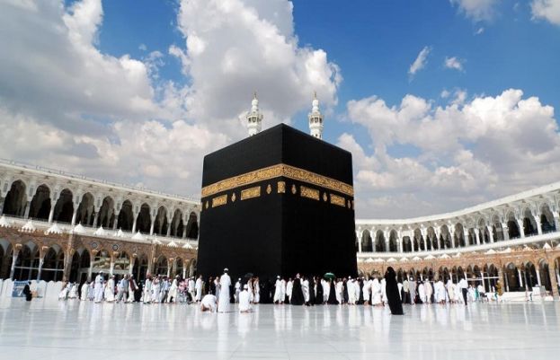 Sun to align with Holy Kaaba today, at 14:18 Pakistan time