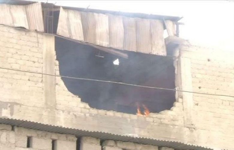 Fire erupts in superstore on Karachi’s Shahra-e-Faisal