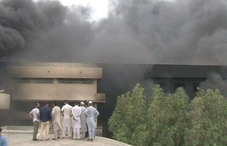 Six firefighters injured in Karachi&#039;s SITE area fire incident