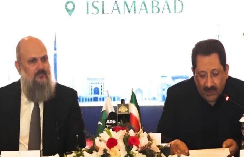Pakistan, Iran reaffirm commitment to boost bilateral trade to $10bn