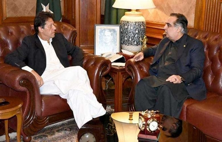 PM Imran, Governor Sindh discuss issues faced by people of Sindh
