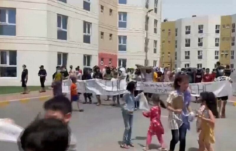 افغان مہاجرین، تارکین وطن کا متحدہ عرب امارات میں غیر یقینی مستقبل پر احتجاج – SUCH TV