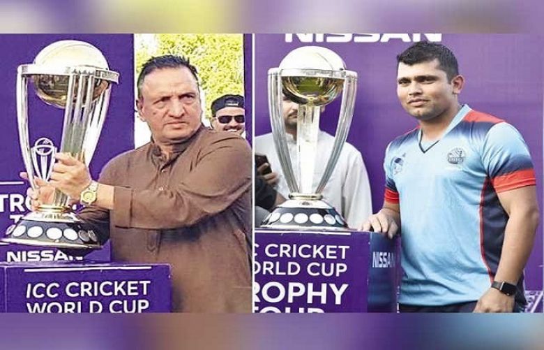 Abdul Qadir and Kamran Akmal, who were present at Rawalpindi Cricket Stadium lifted the trophy.
