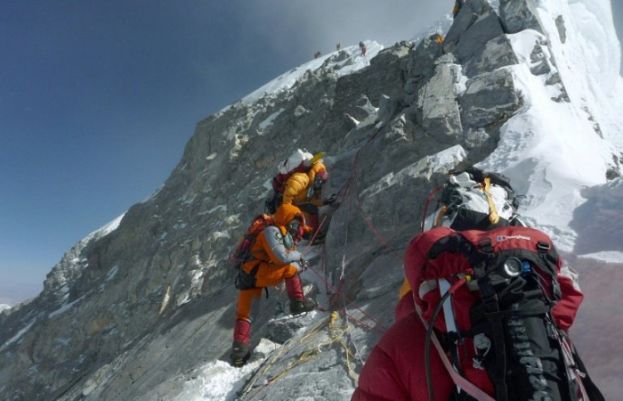 Japanese climber dies, another injured while ascending peak in Ghanche