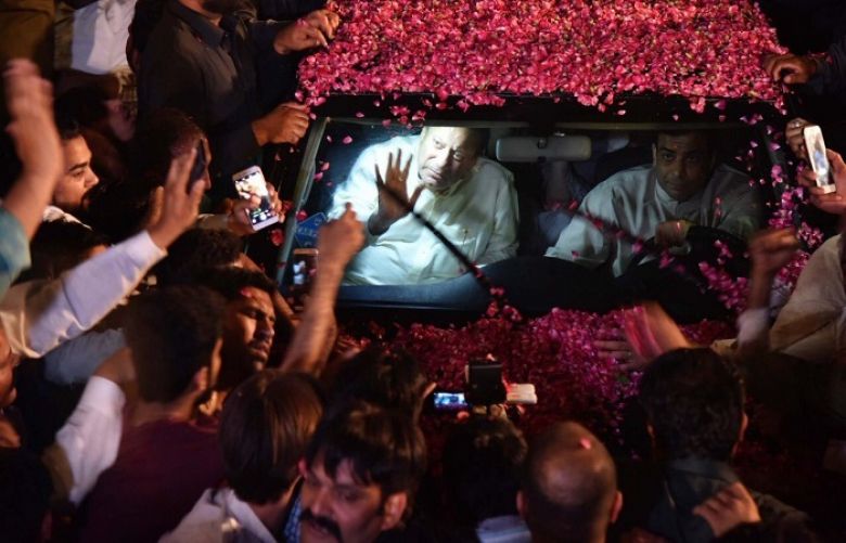 Nawaz Sharif returns to Kot Lakhpat jail after bail expires