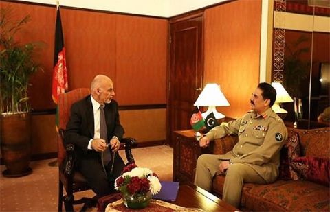 General Raheel Sharif in meeting with Afghan President Ashraf Ghani.