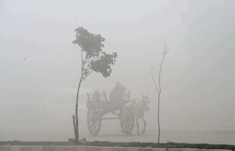 Foggy weather may continue over plains: Met Office