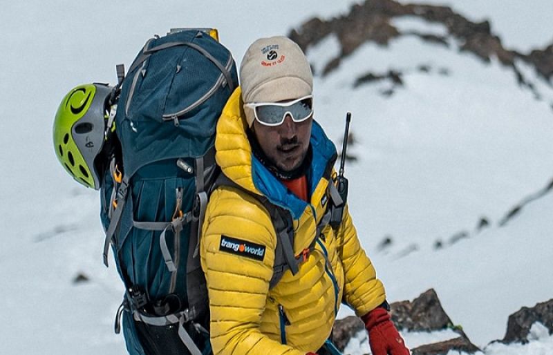 Photo of Sajid Sadpara creates history after summitting Mount Manaslu