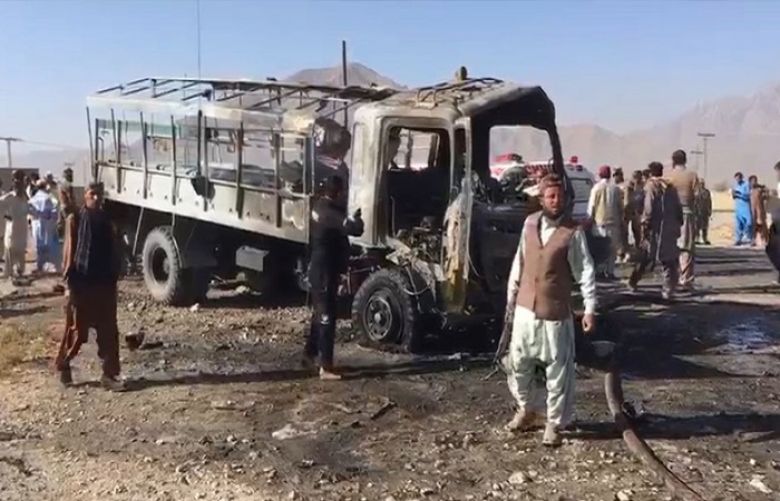 Five policemen among six martyred in Quetta bombing