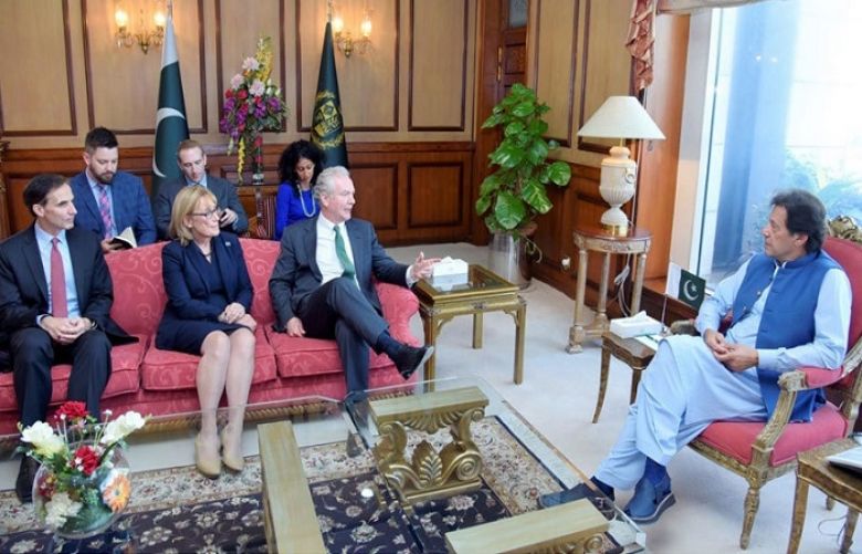 The prime minister met with US senators