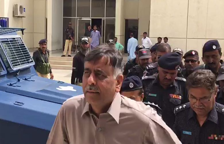 SC directs Rao Anwar to file ECL plea afresh in Naqeebullah case