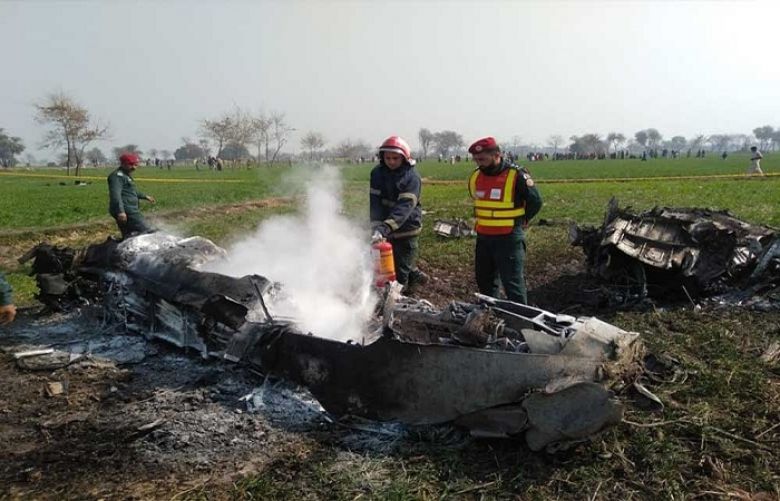 A trainer jet of the Pakistan Air Force crashed near Shorkot,