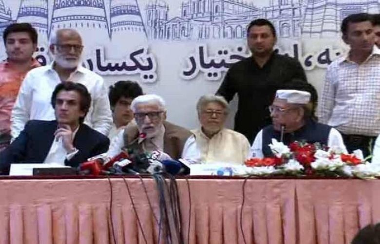 Eight PML-N lawmakers quit party